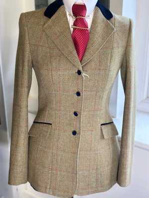 IN STOCK: GREEN TWEED PRINCESS CUT JACKET