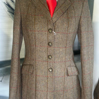 IN STOCK: UNIQUE TWEED PRINCESS CUT JACKET