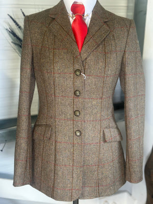 IN STOCK: UNIQUE TWEED PRINCESS CUT JACKET